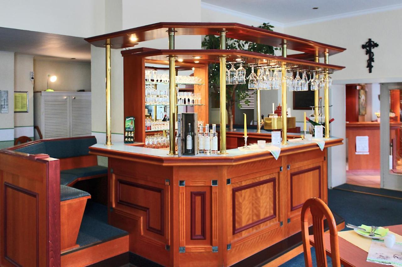 Hotel Schwarzes Ross Siebenlehn Esterno foto