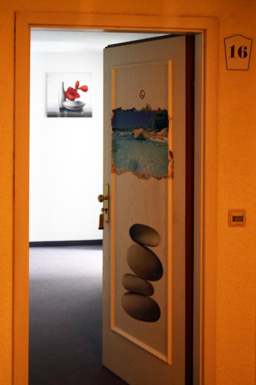 Hotel Schwarzes Ross Siebenlehn Esterno foto