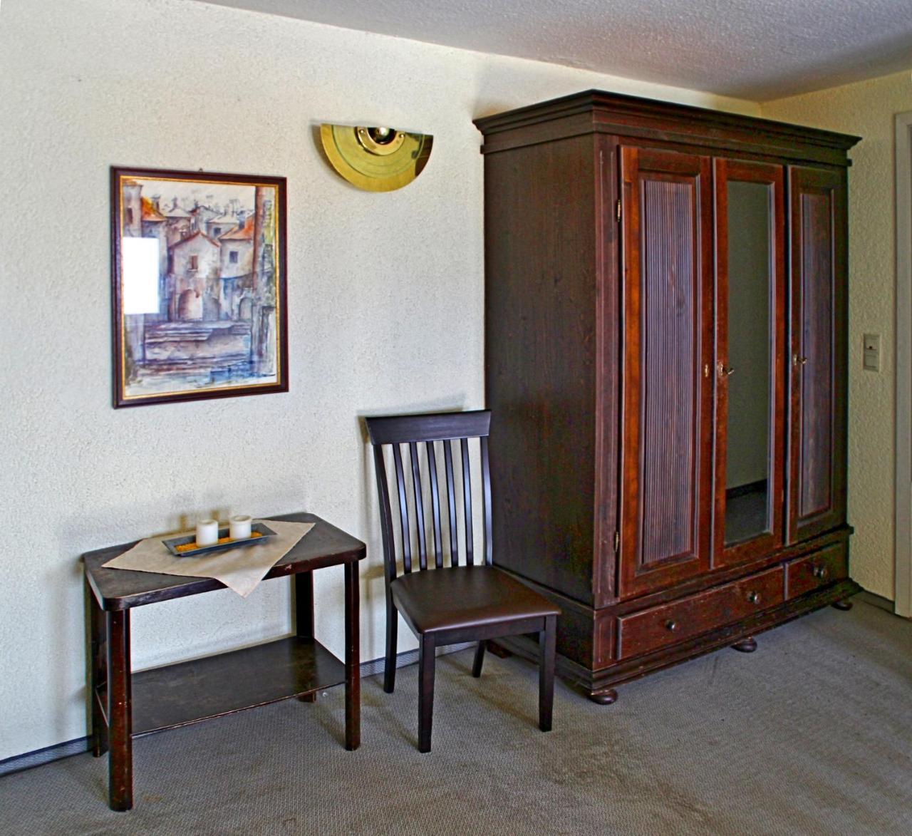 Hotel Schwarzes Ross Siebenlehn Esterno foto